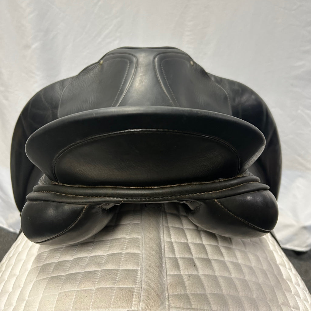 Used Schleese Triumph 17.5" Dressage Saddle