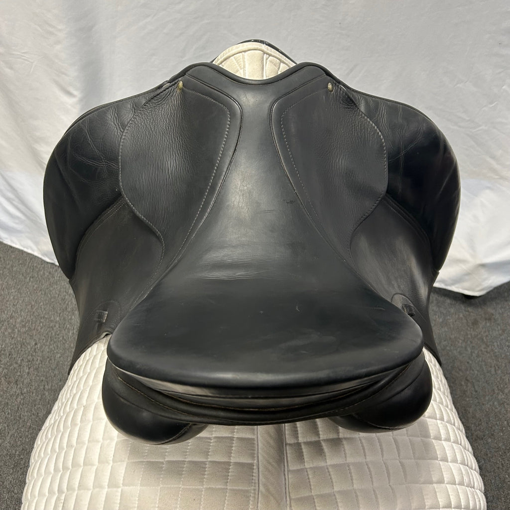 Used Schleese Triumph 17.5" Dressage Saddle