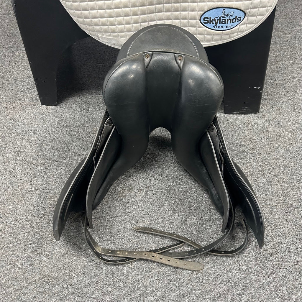 Used Schleese Triumph 17.5" Dressage Saddle