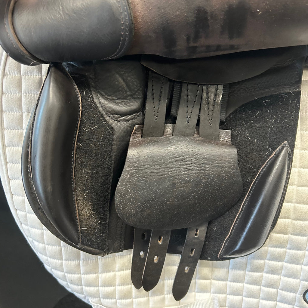 HOLD: Used Black Country 17.5" GP Event All-Purpose Saddle