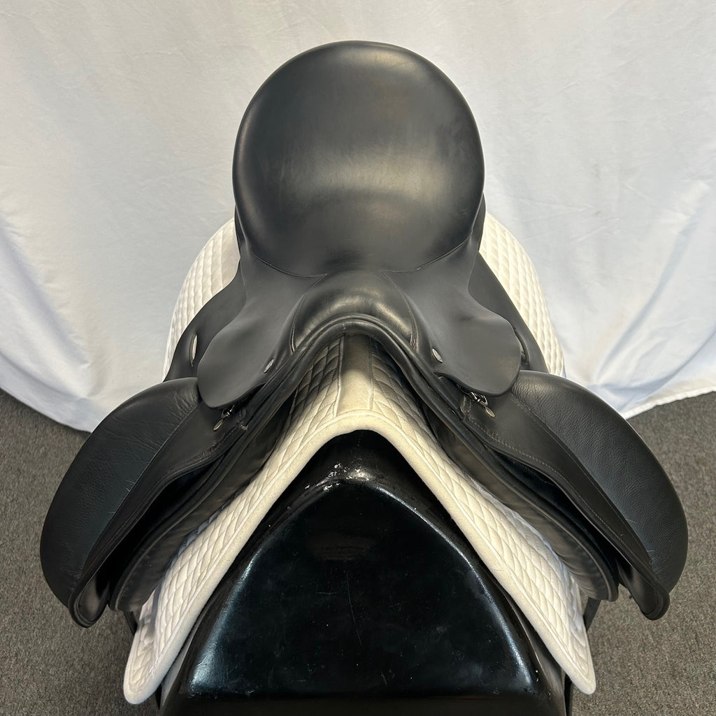 Used Custom Signature Wolfgang Solo 17.5" Dressage Saddle