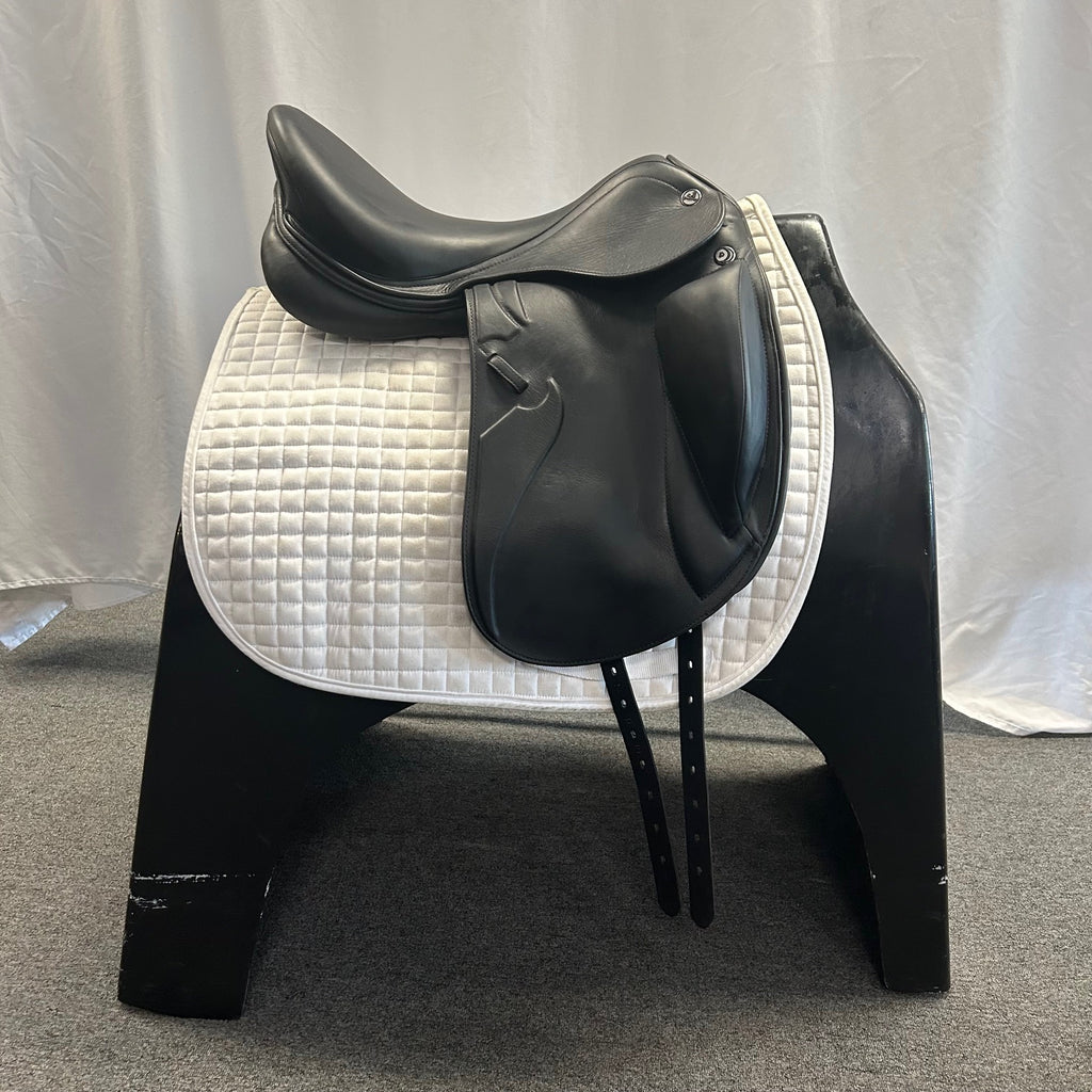 Used Prestige X-Optimax K 18" Dressage Saddle
