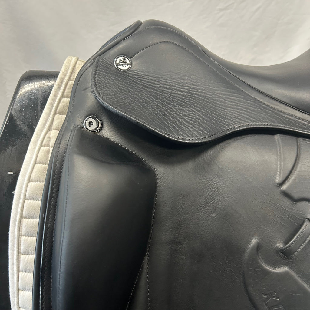 Used Prestige X-Optimax K 18" Dressage Saddle