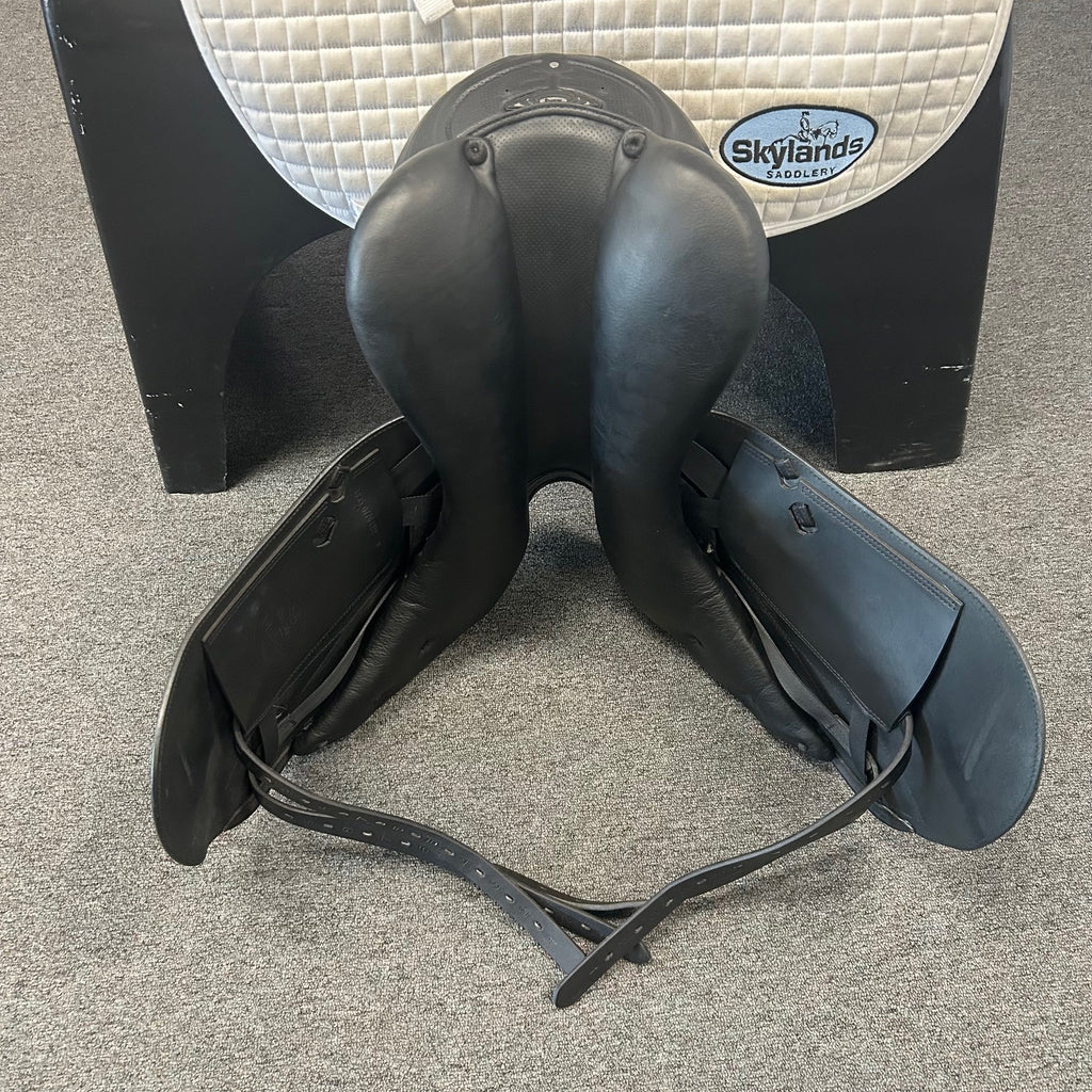 Used Prestige X-Optimax K 18" Dressage Saddle