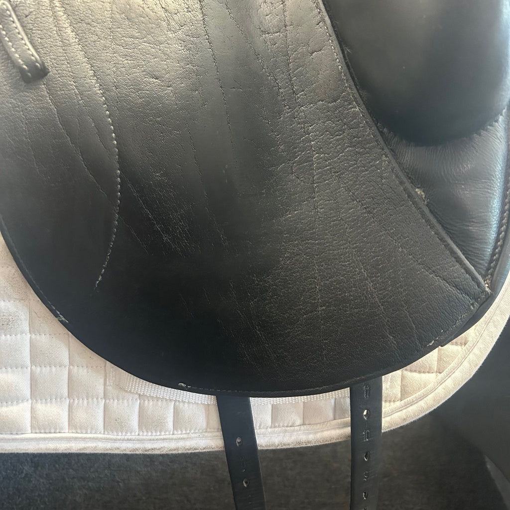 Used Custom Icon Flight 18" Monoflap Dressage Saddle