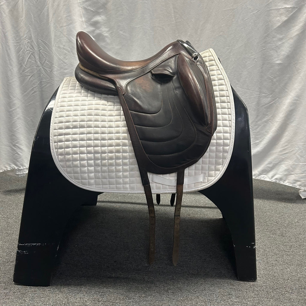HOLD: Used Devoucoux Makila Harmonie 17.5" Monoflap Dressage Saddle