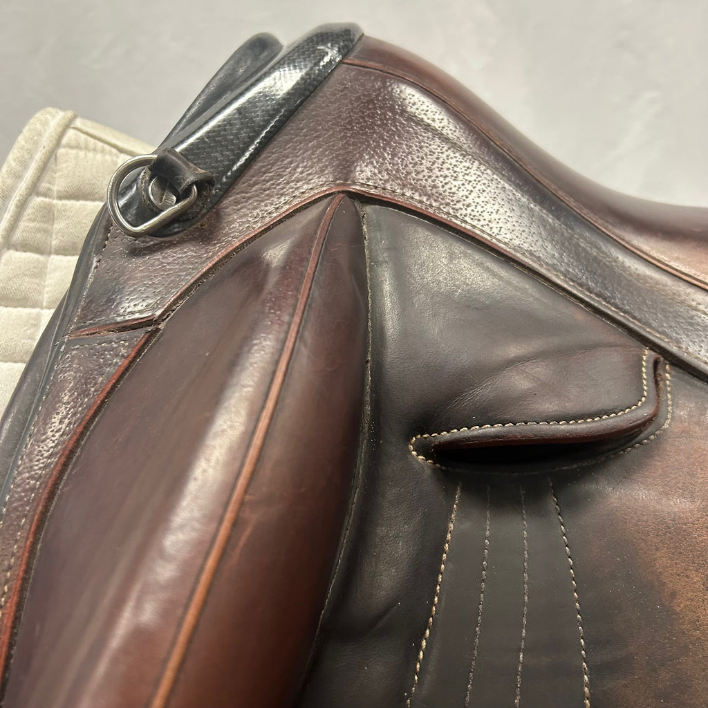 HOLD: Used Devoucoux Makila Harmonie 17.5" Monoflap Dressage Saddle