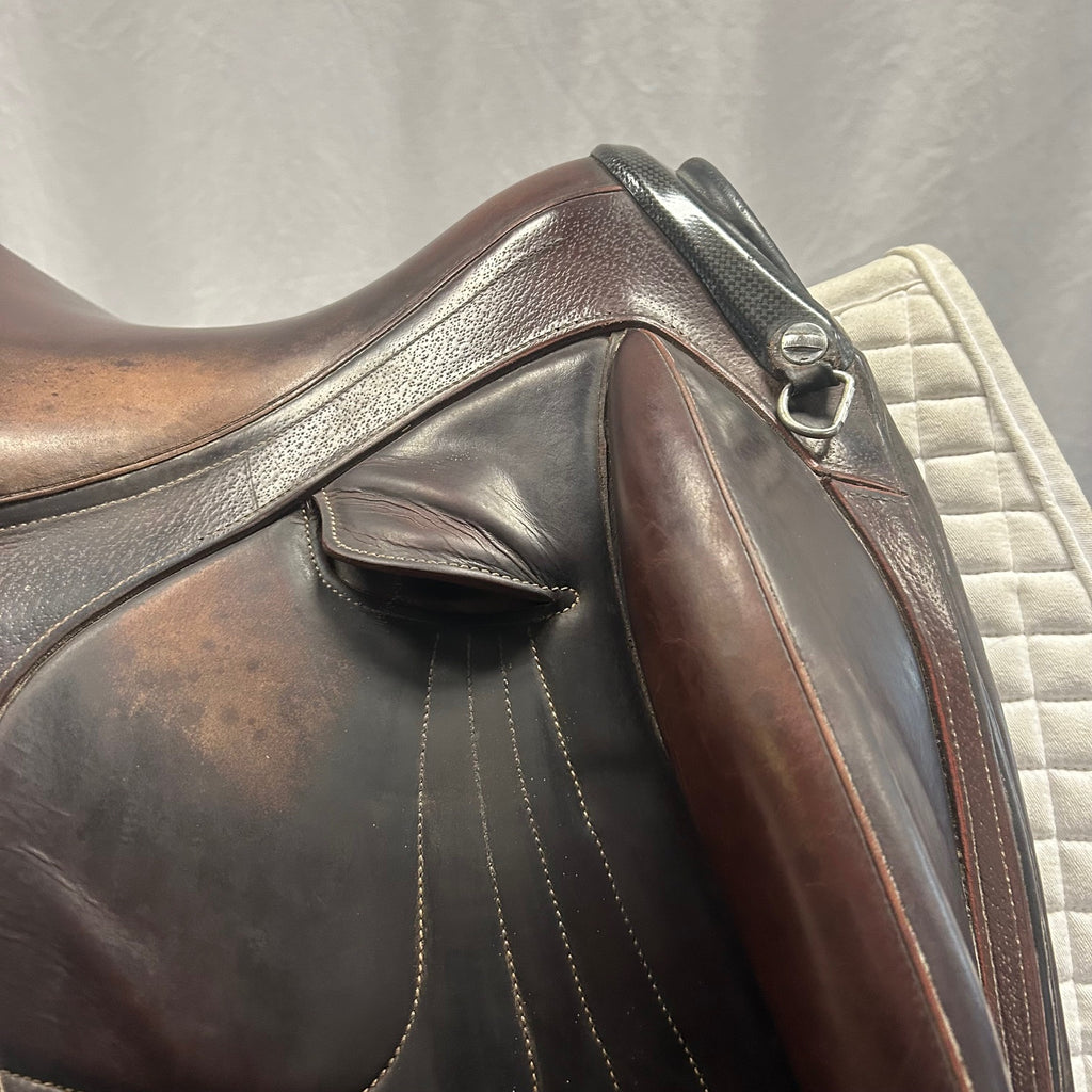 HOLD: Used Devoucoux Makila Harmonie 17.5" Monoflap Dressage Saddle