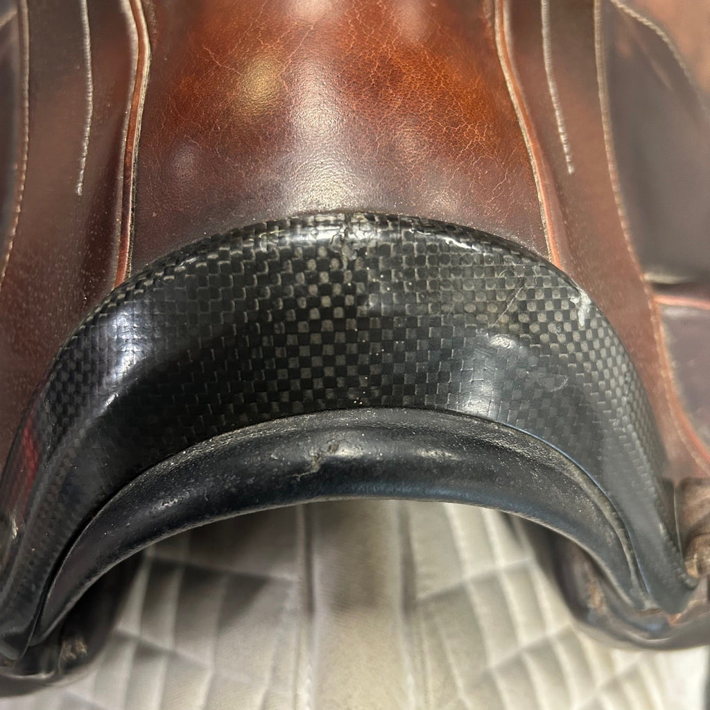 HOLD: Used Devoucoux Makila Harmonie 17.5" Monoflap Dressage Saddle