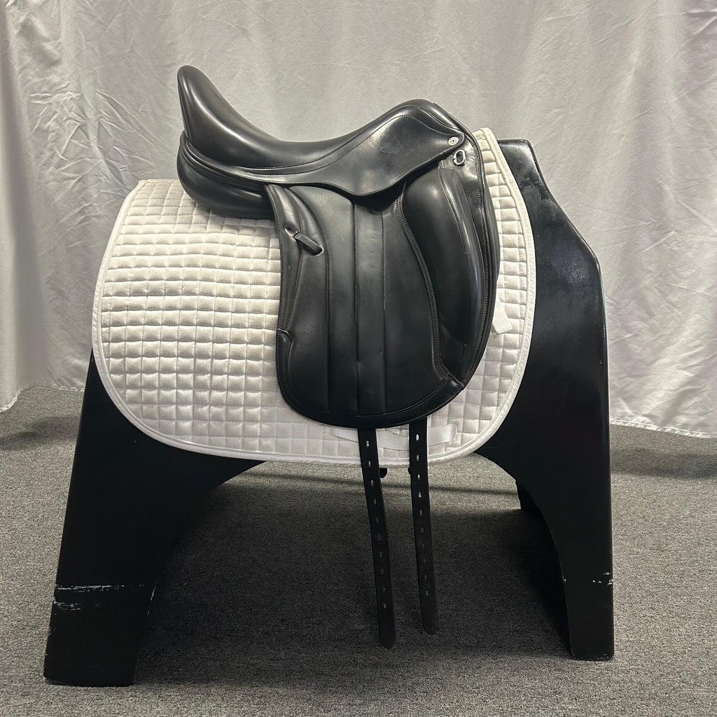 HOLD: Used Equipe Viktoria 16.5" Monoflap Dressage Saddle