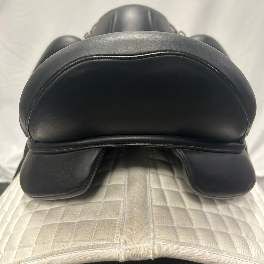 Used Forestier Aachen 17" Dressage Saddle