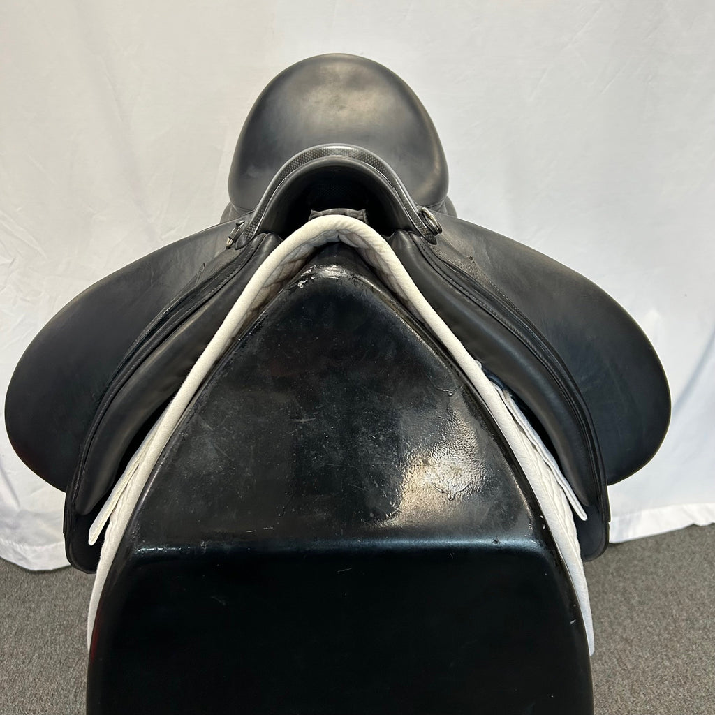 Used Devoucoux Makila Harmonie S 17.5" Monoflap Dressage Saddle