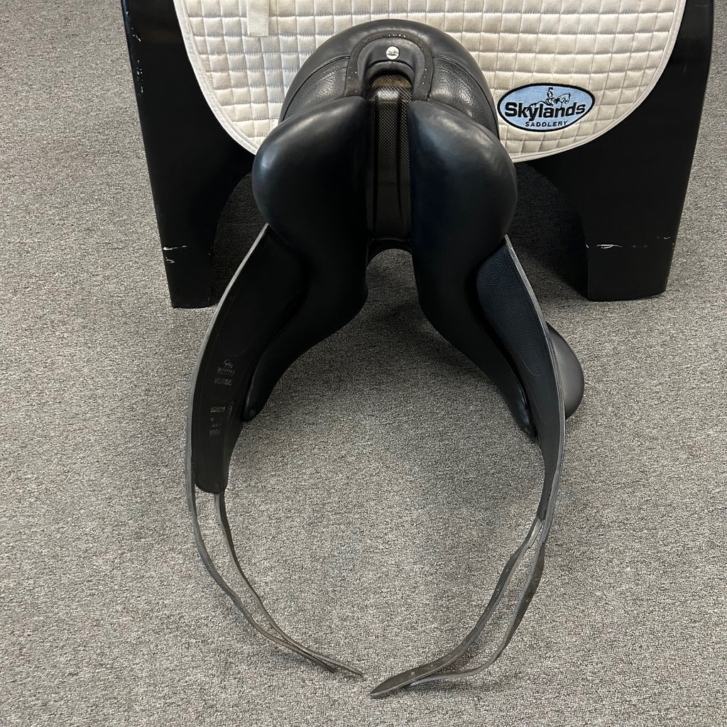 Used Devoucoux Makila Harmonie S 17.5" Monoflap Dressage Saddle