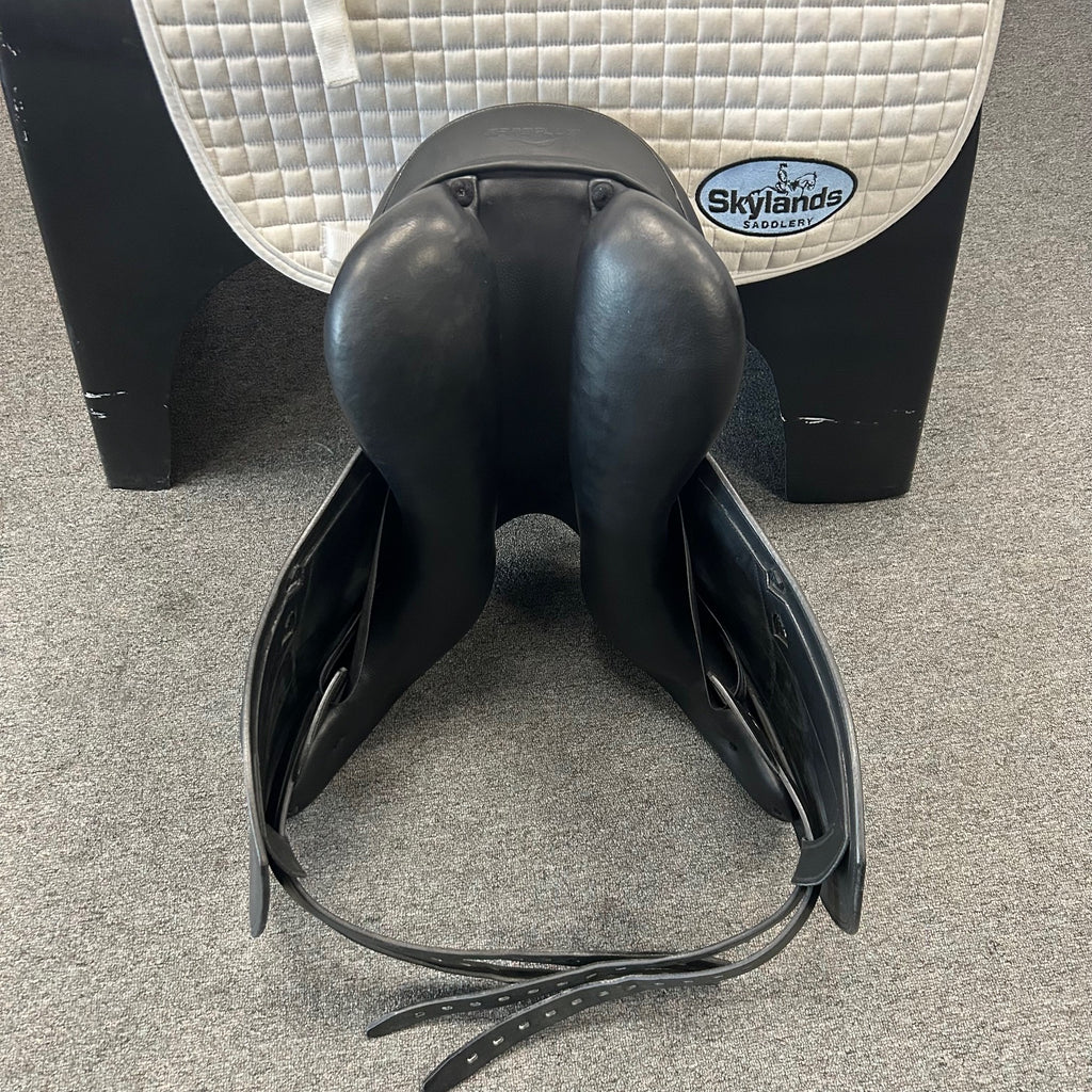 Used Erreplus Vittoria 18" Monoflap Dressage Saddle