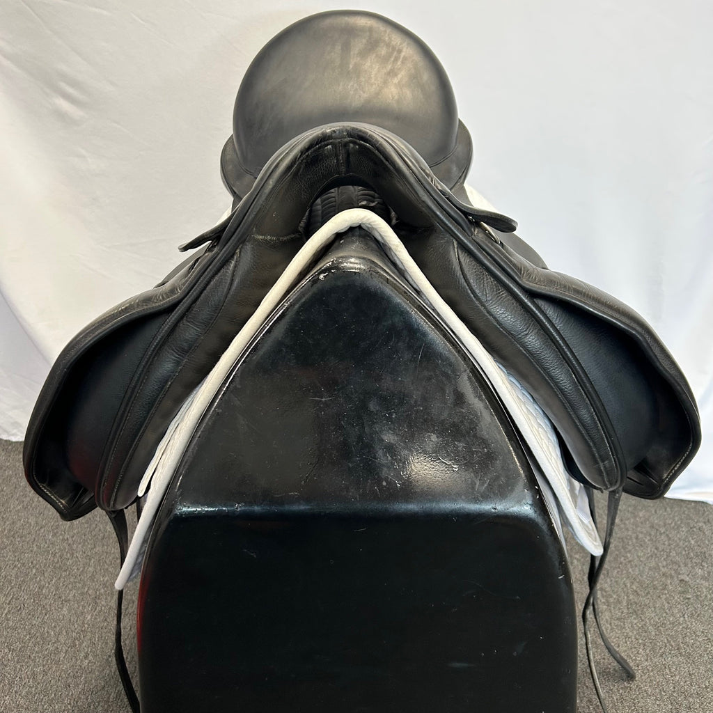 Used Trilogy Verago Elite 18" Dressage Saddle