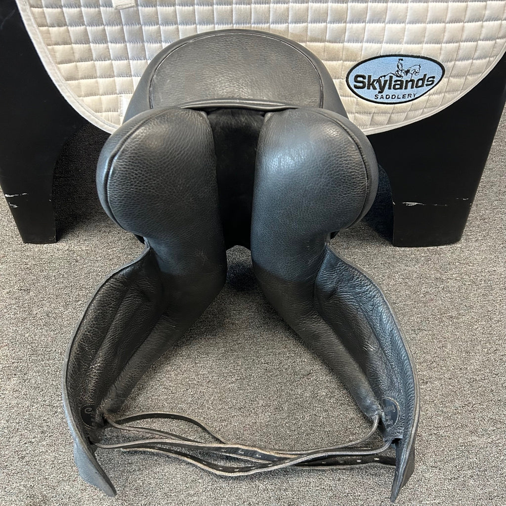 Used Custom Saddlery Wolfgang Omni Monoflap 17.5" Dressage Saddle