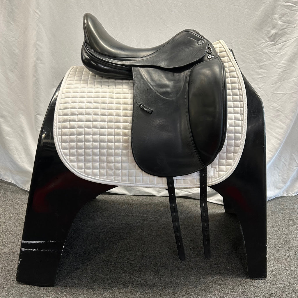Used Prestige X D1-K Zero 17" Dressage Saddle