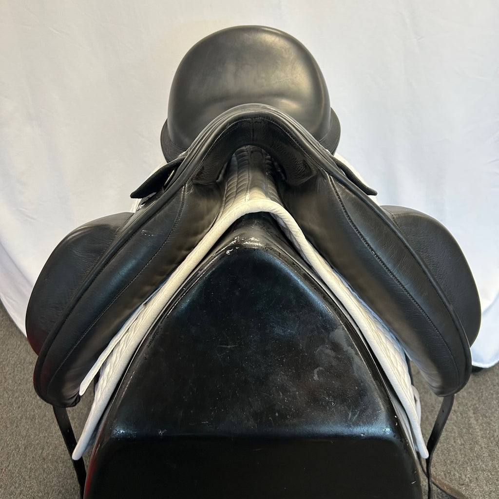 Used Täkt by Frank Baines Saddlery TSD-10 17" Dressage Saddle