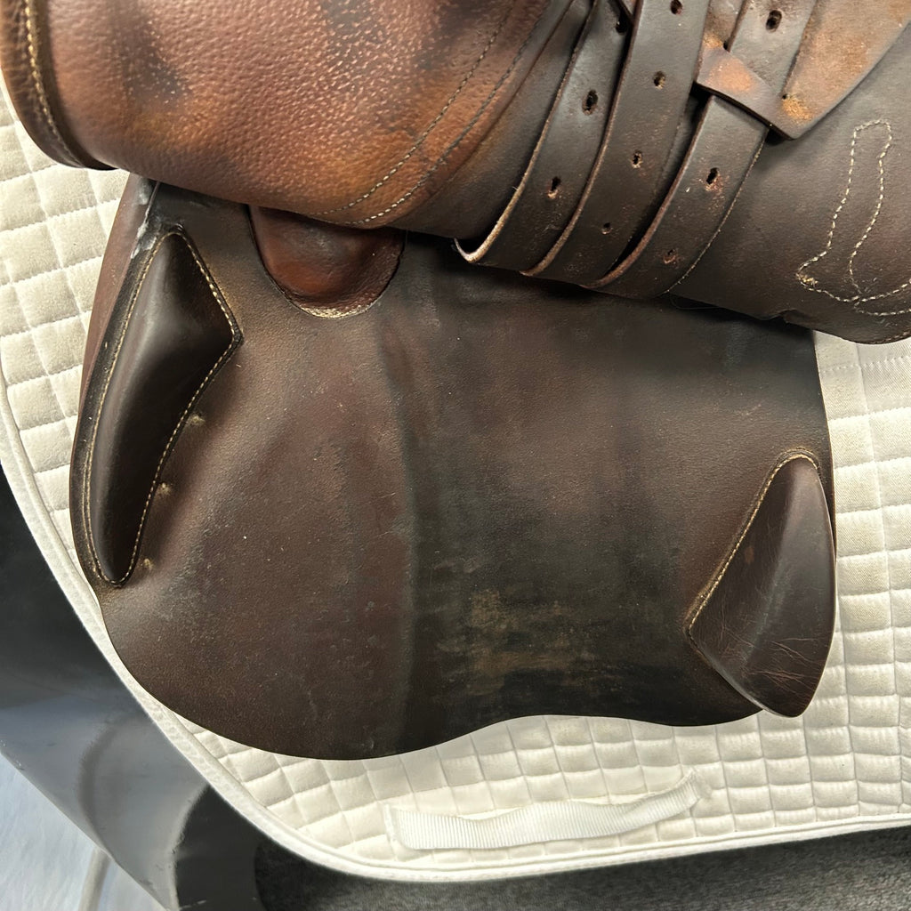 Used Antares Confort 17.5" Jump Saddle