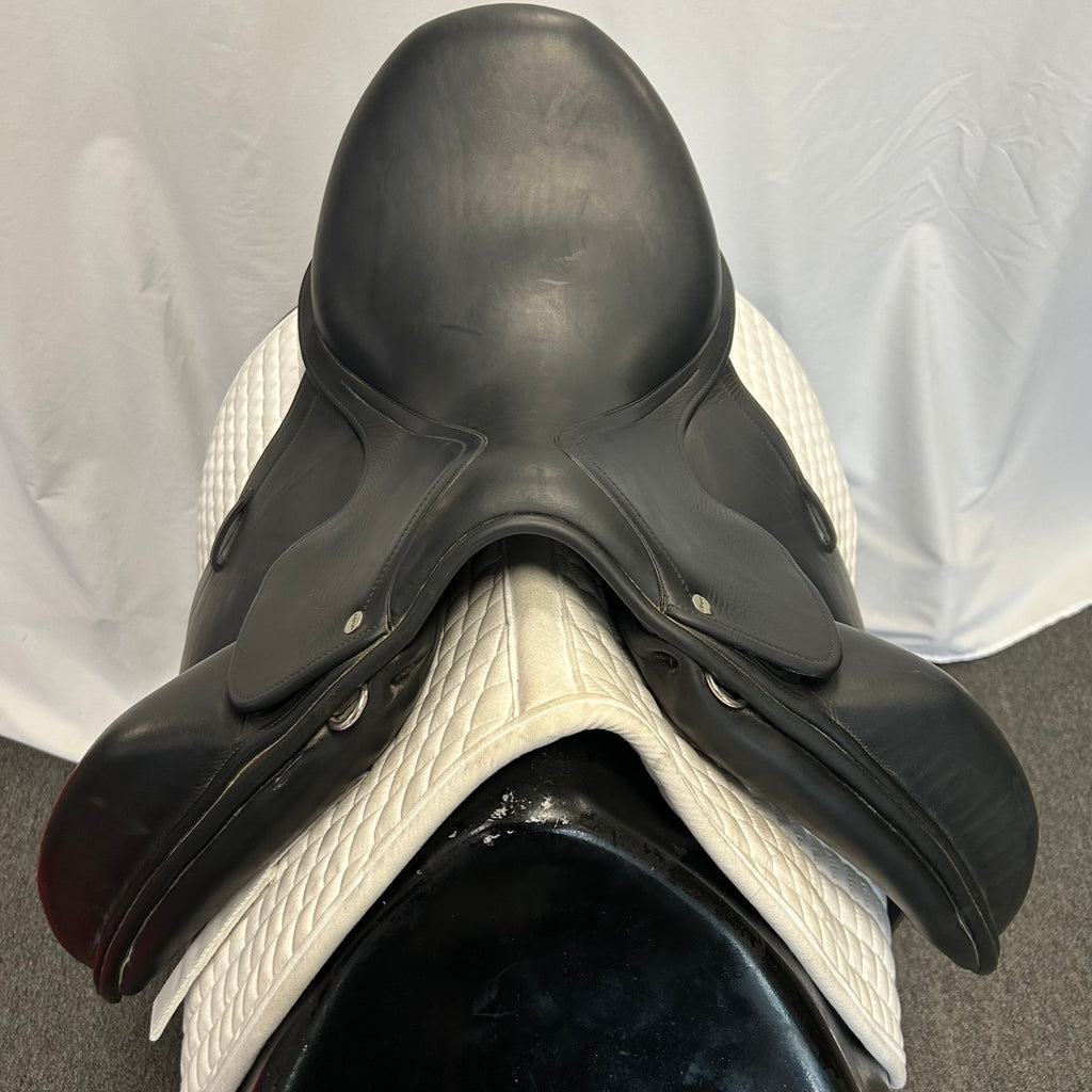 Used L'Apogee 17.5" DL Dressage Saddle