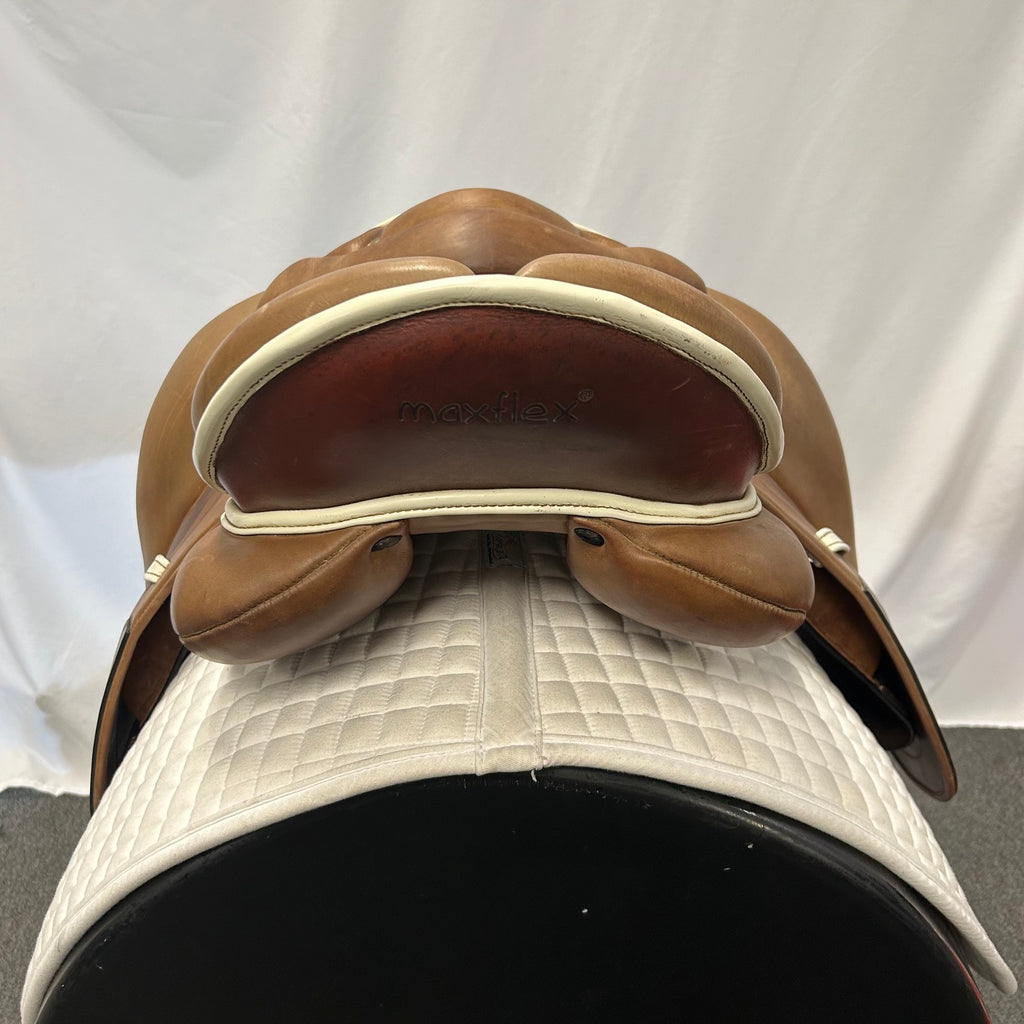 Used MaxFlex Fado 18" All-Purpose Saddle