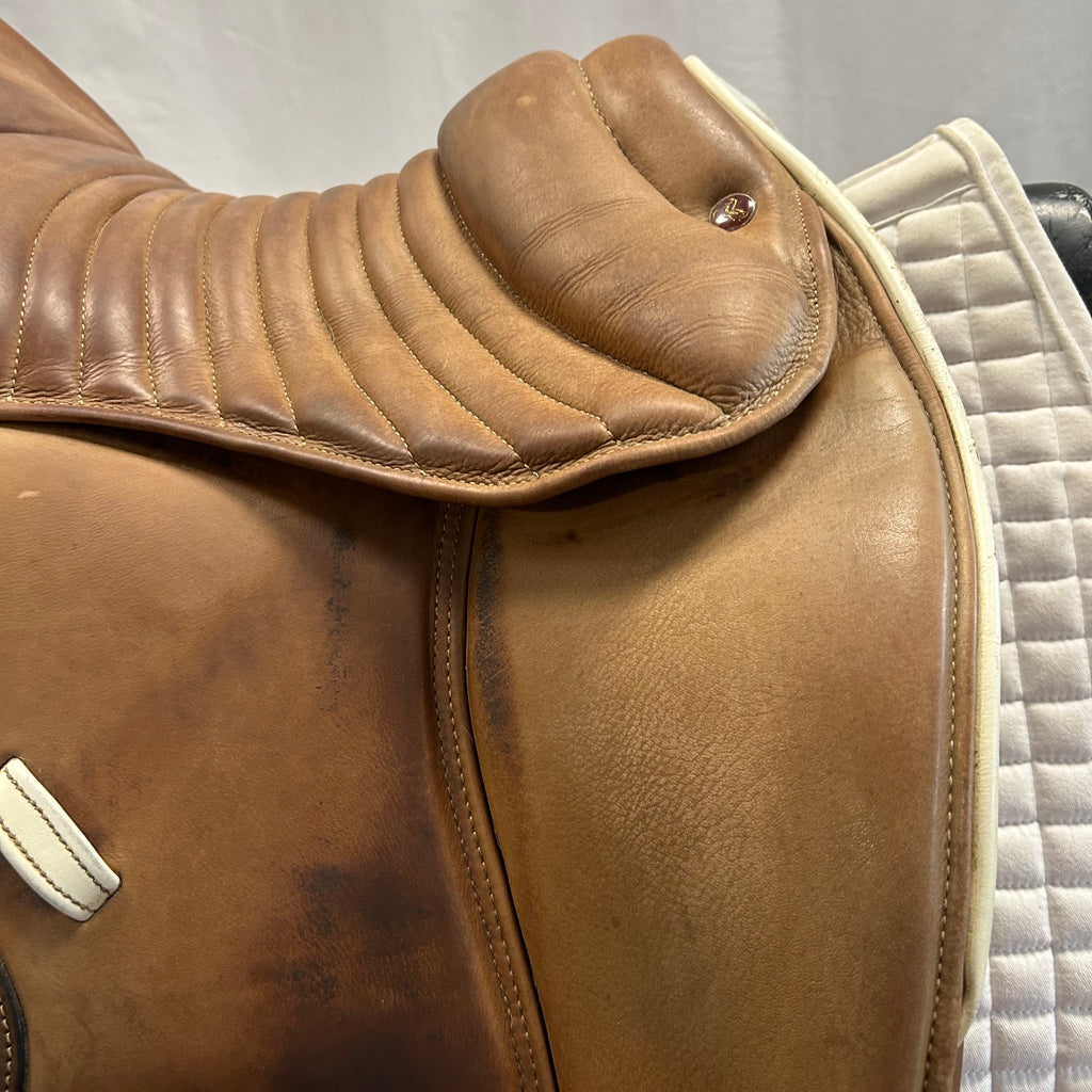 Used MaxFlex Fado 18" All-Purpose Saddle