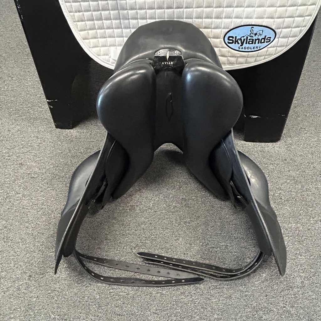 HOLD: Used Aviar Rook 1.0 - 17.5" Monoflap Dressage Saddle