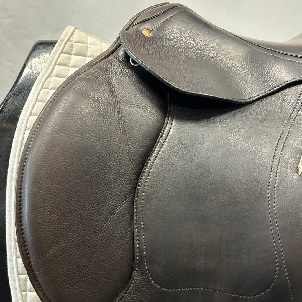 Used Schleese Eagle 17.5" Jump Saddle