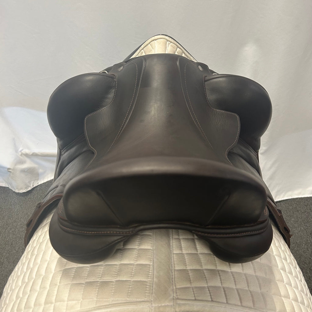 Used Antares Tempo 17" Monoflap Dressage Saddle