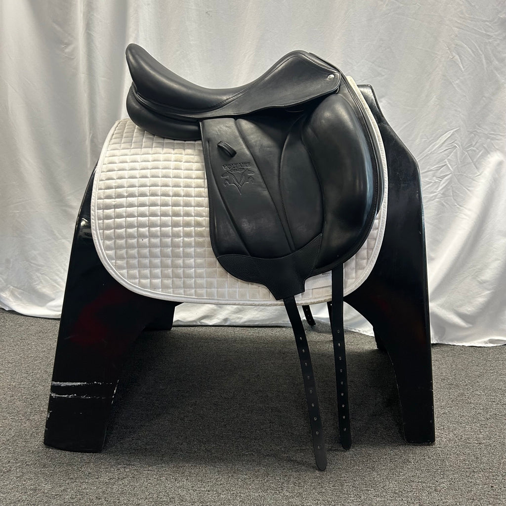 Used Voltaire Adelaide 18" Monoflap Dressage Saddle