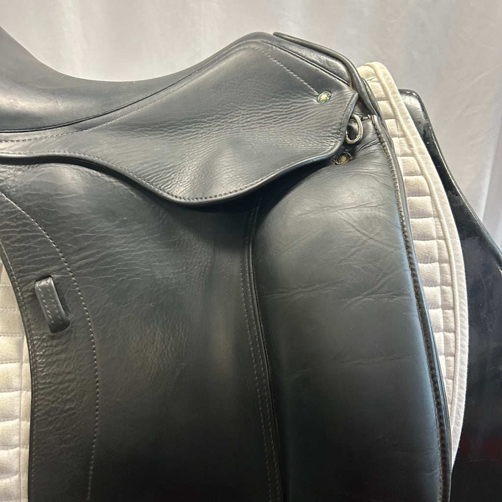 Used Schleese Triumph 18.5" Dressage Saddle