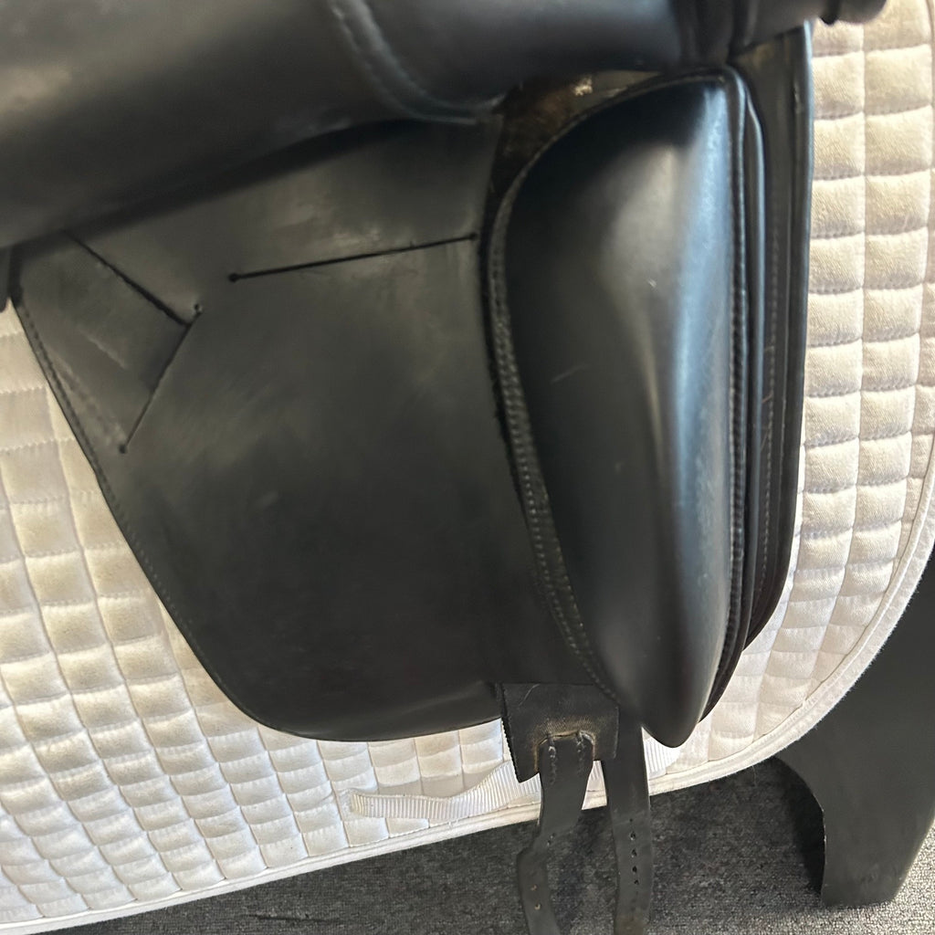 Used Schleese Triumph 18.5" Dressage Saddle