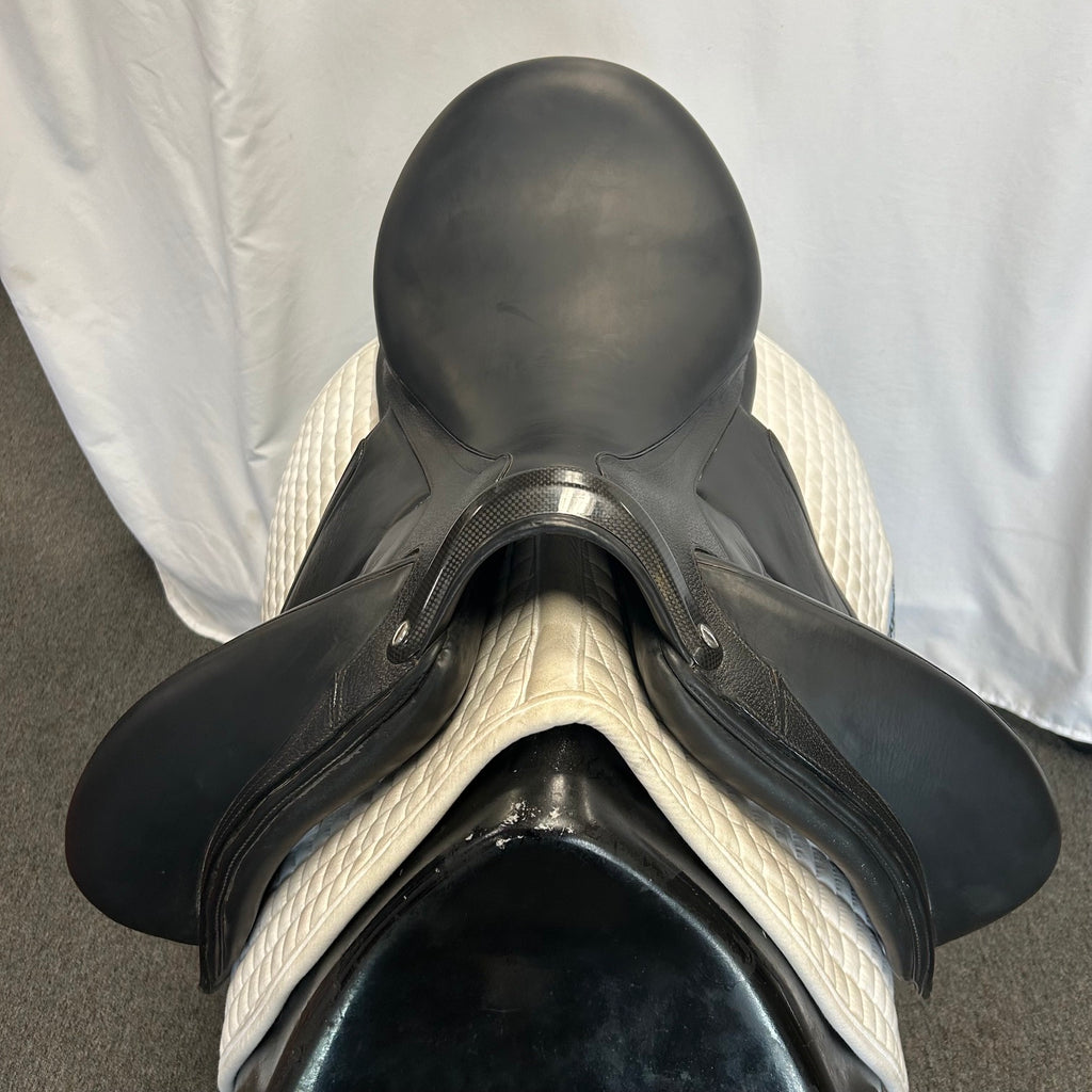Used Devoucoux Makila Harmonie S 18.5" Monoflap Dressage Saddle