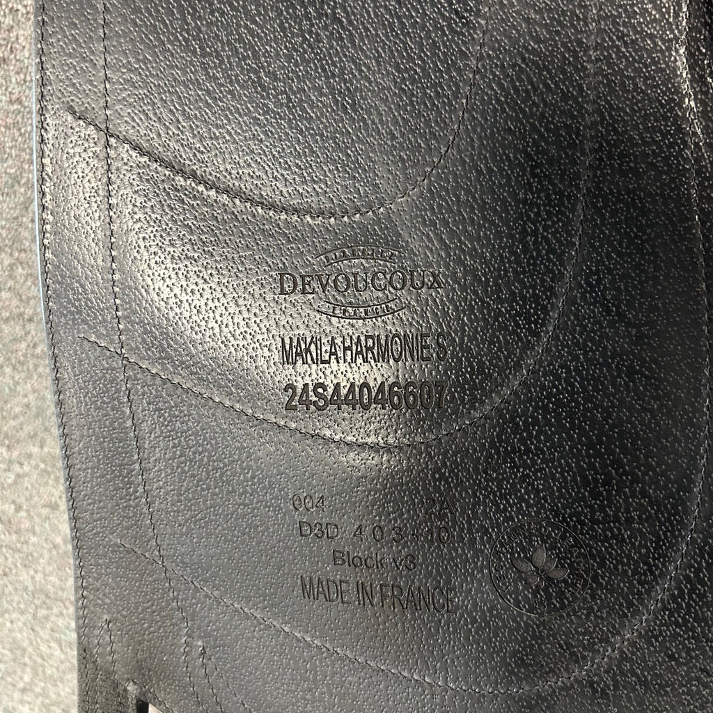 Used Devoucoux Makila Harmonie S 18.5" Monoflap Dressage Saddle