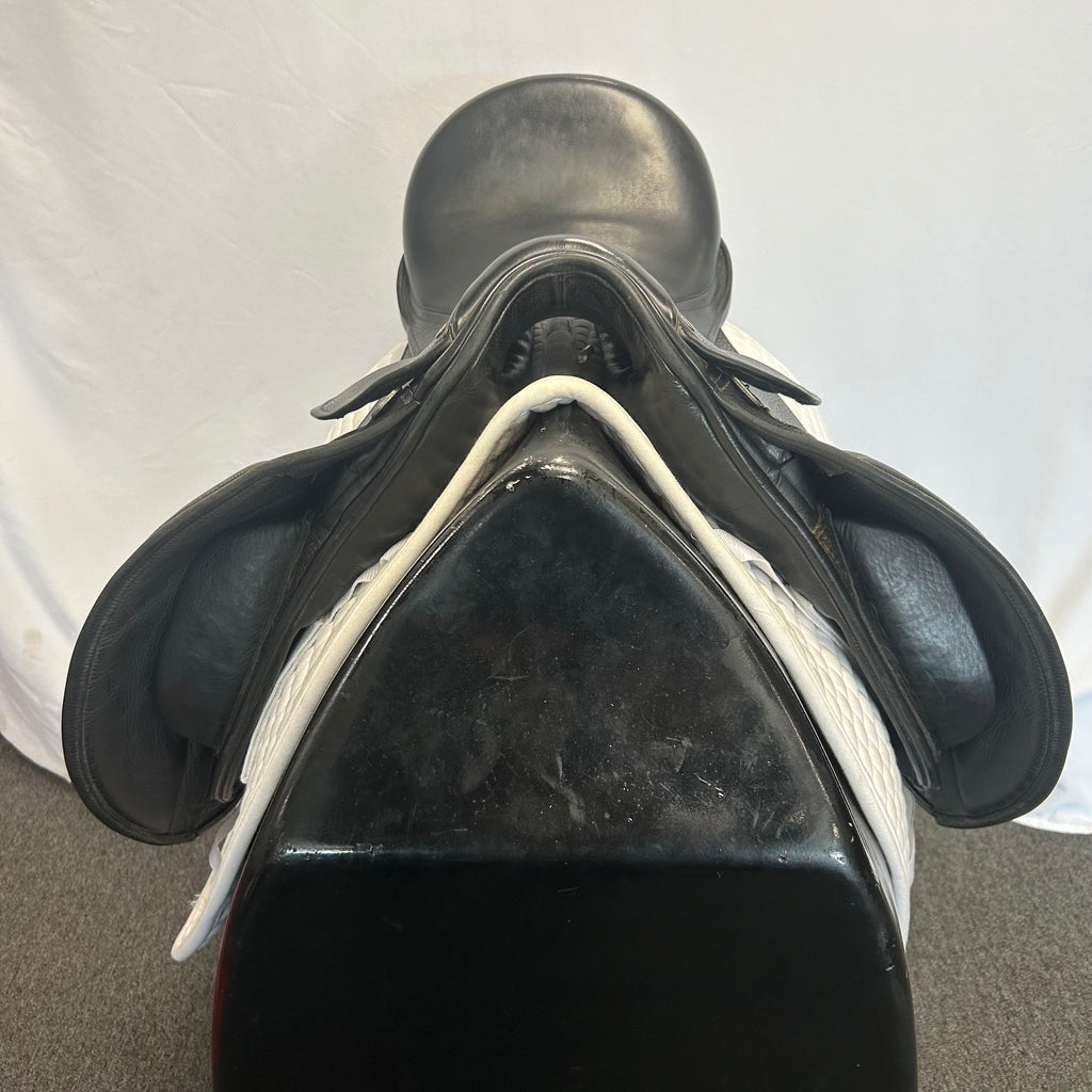 Used County Connection 17.5" Dressage Saddle