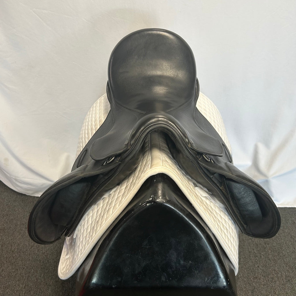 Used County Connection 17.5" Dressage Saddle