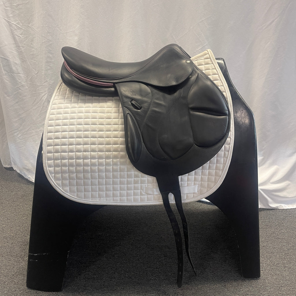 Used Devoucoux Chiberta O 18" Jump Saddle