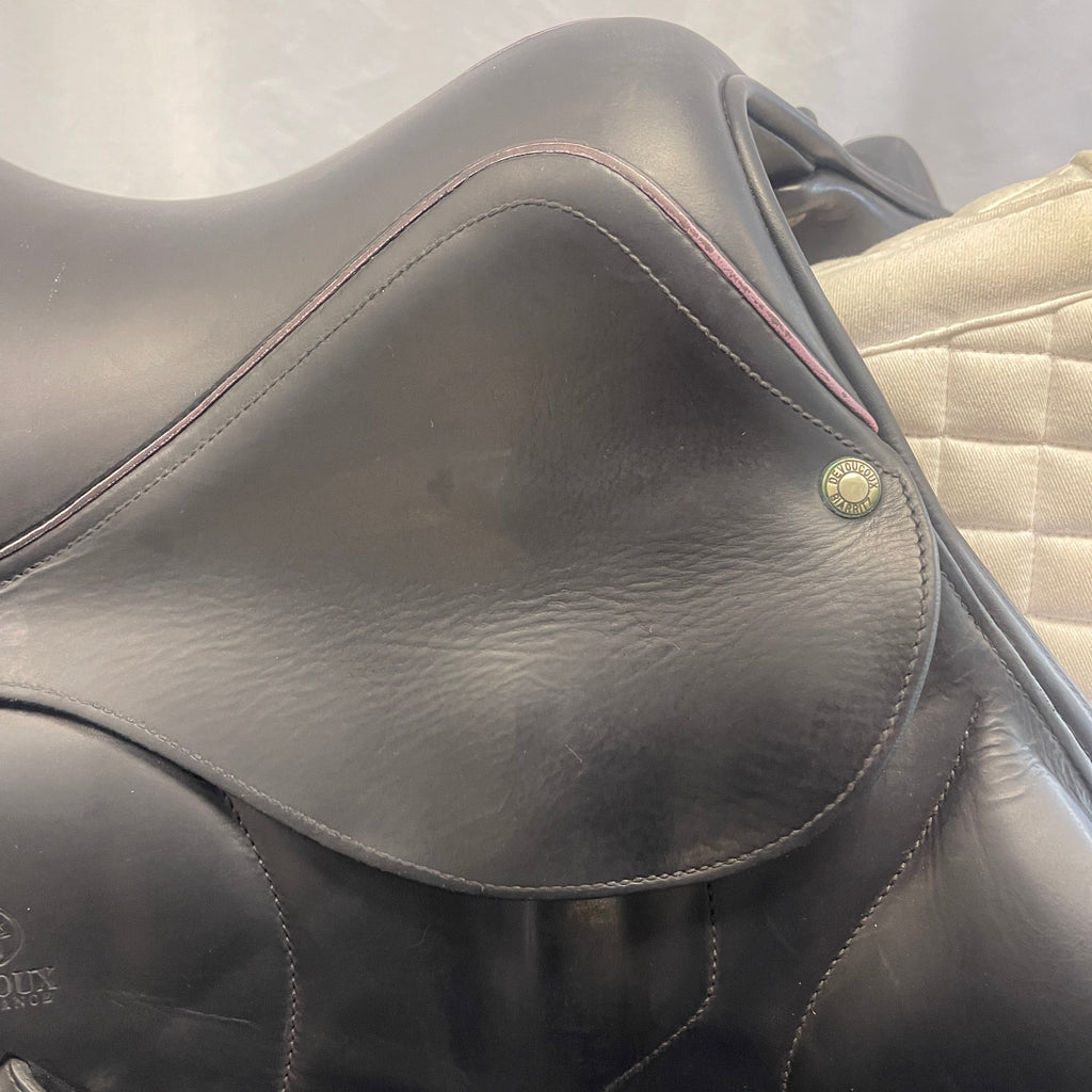 Used Devoucoux Chiberta O 18" Jump Saddle