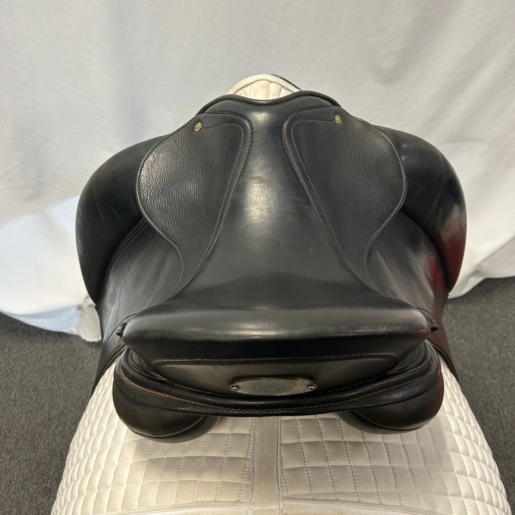 Used Schleese HK 17.5" Dressage Saddle