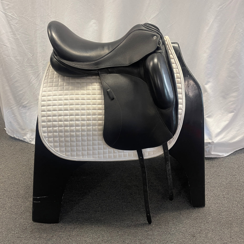 Used Custom Icon Alpha 18" Monoflap Dressage Saddle
