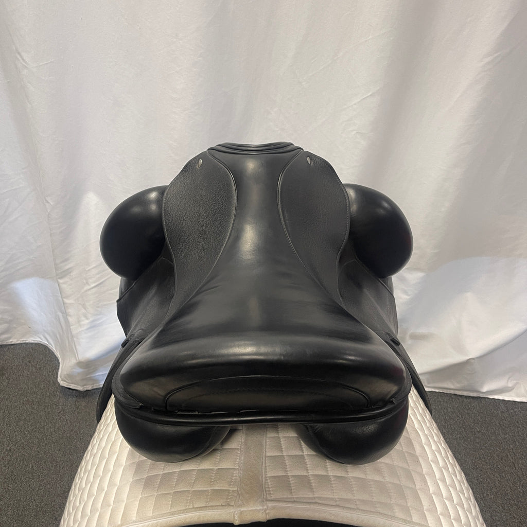 Used Custom Icon Alpha 18" Monoflap Dressage Saddle