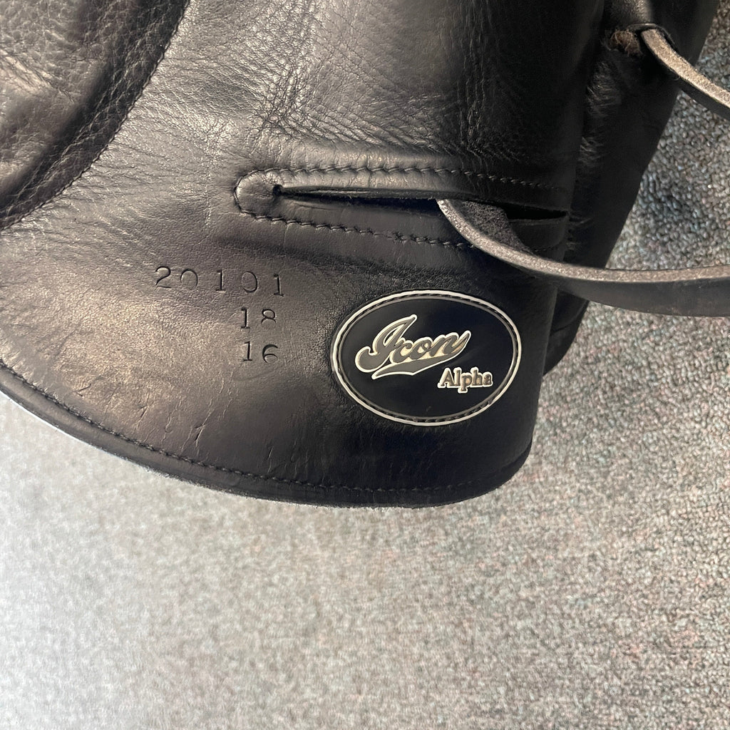 Used Custom Icon Alpha 18" Monoflap Dressage Saddle