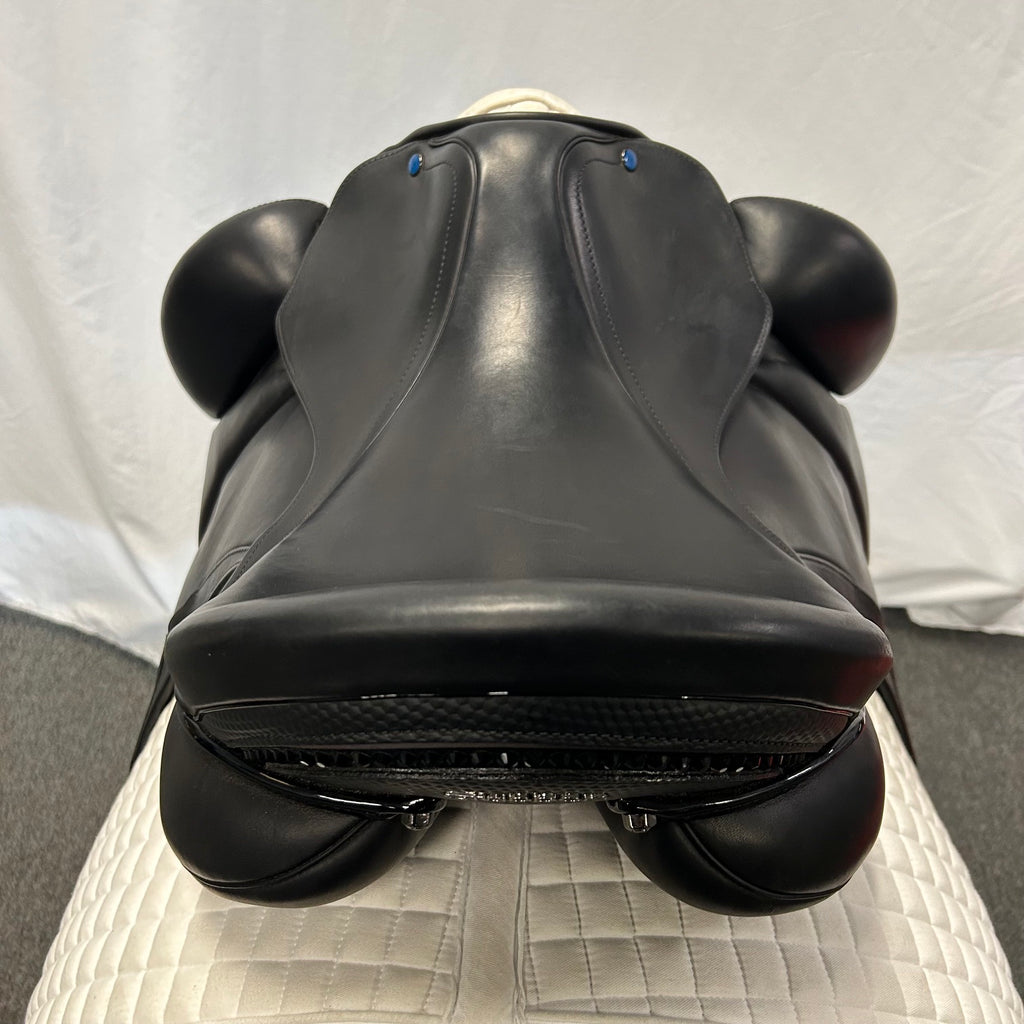 Used Stubben Centurion II 17.5" Dressage Saddle