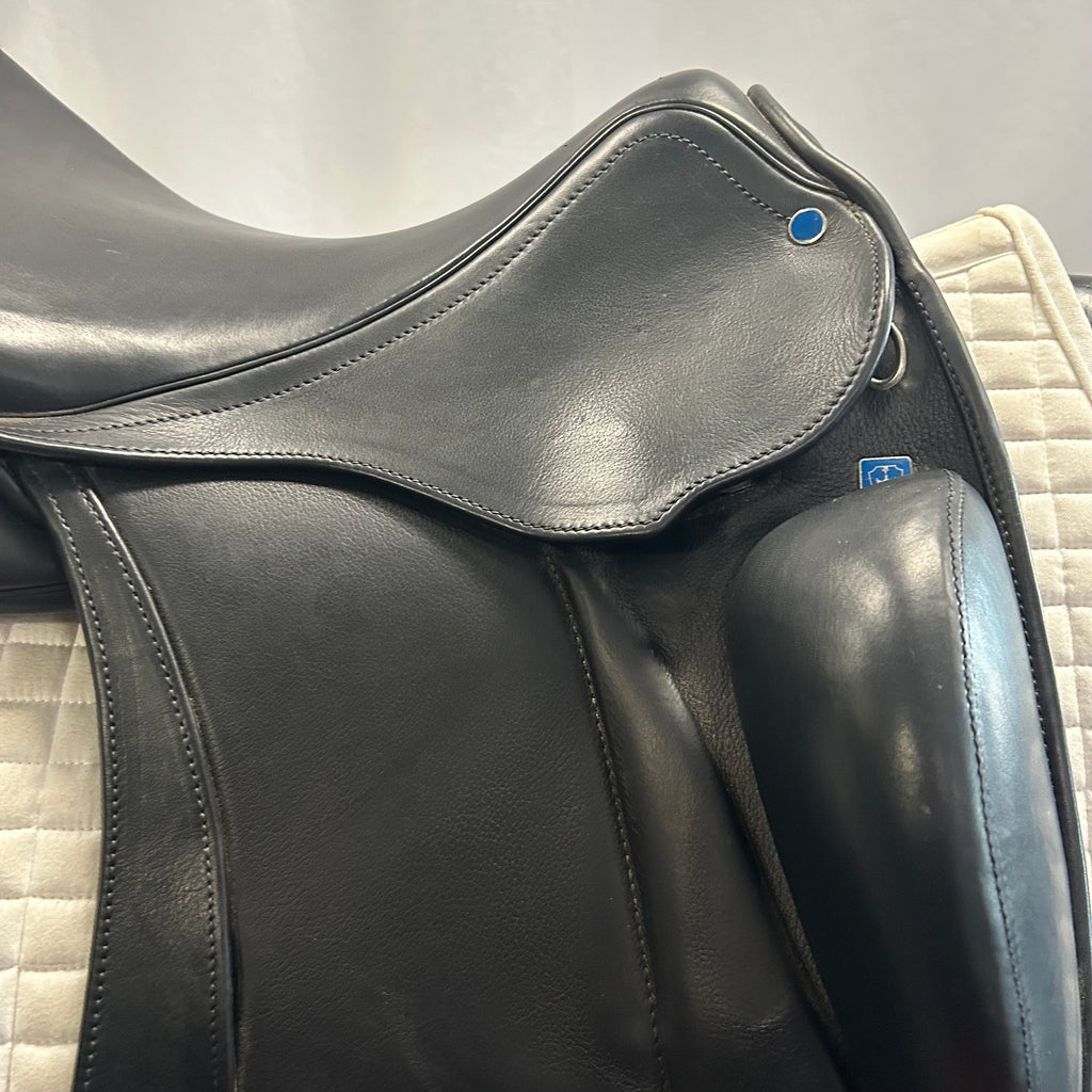 Used Stubben Centurion II 17.5" Dressage Saddle