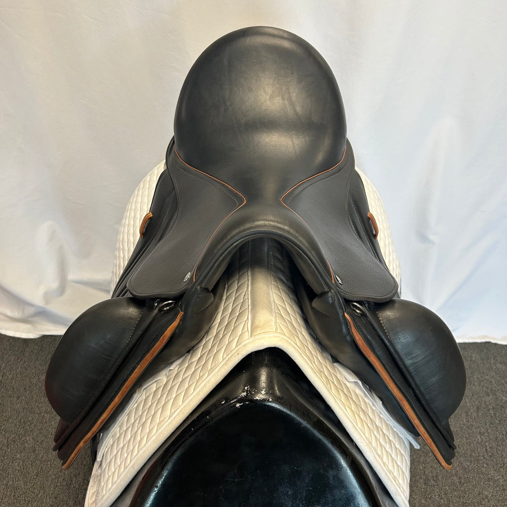 Used Schleese Let's Dance 18" Dressage Saddle