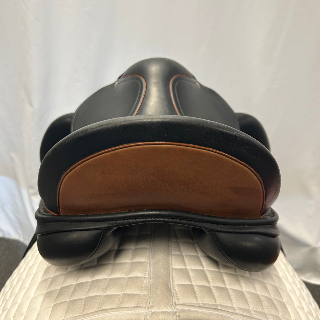 Used Schleese Let's Dance 18" Dressage Saddle