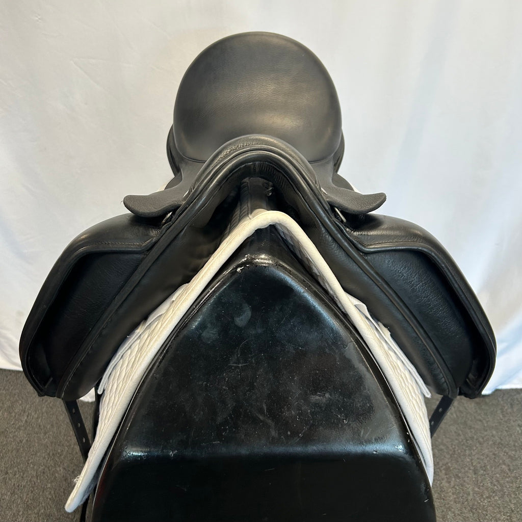 Used Custom Steffen's Advantage M5 18" Dressage Saddle