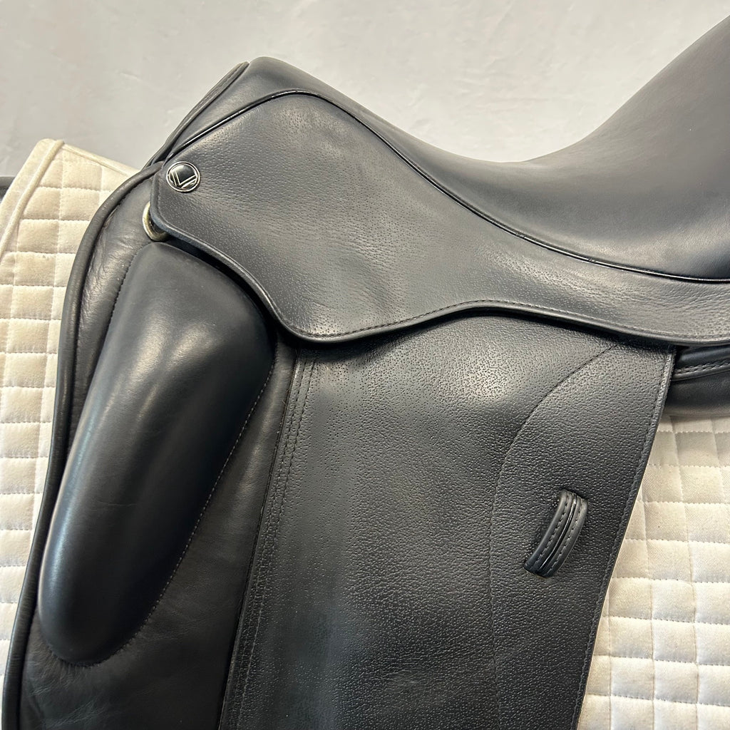 Used Veritas Vero 17" Dressage Saddle