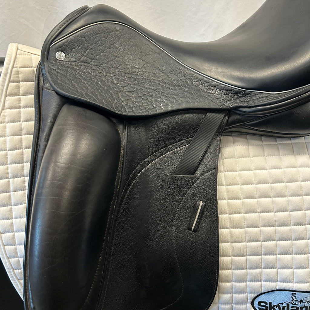 Used Custom Saddlery Wolfgang Matrix 2 Monoflap 17" Dressage Saddle