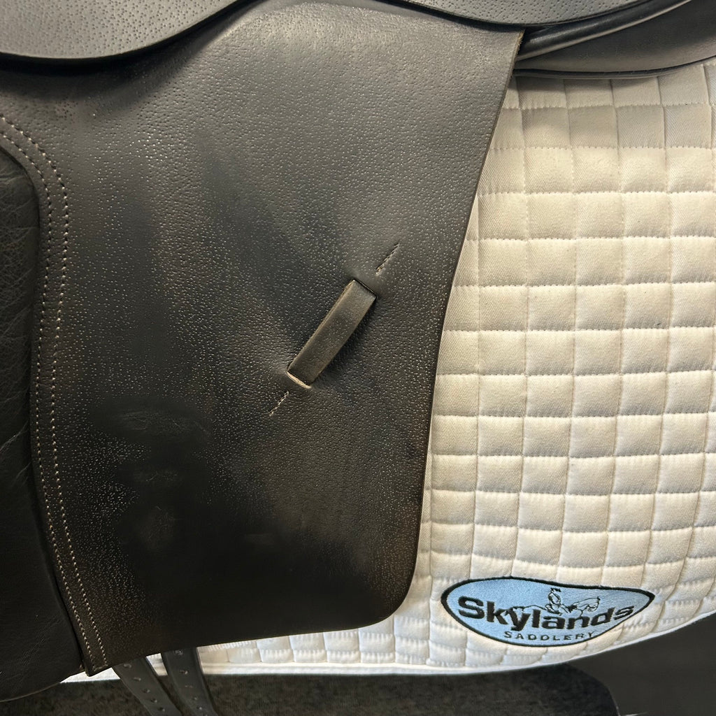 Used Black Country Eloquence 17.5" Dressage Saddle